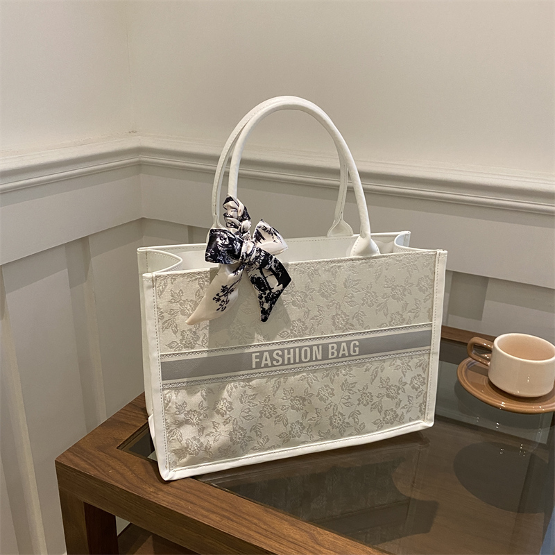 Luxury Elegant Women Tote Bag  - Luxury Bags Collection review and price